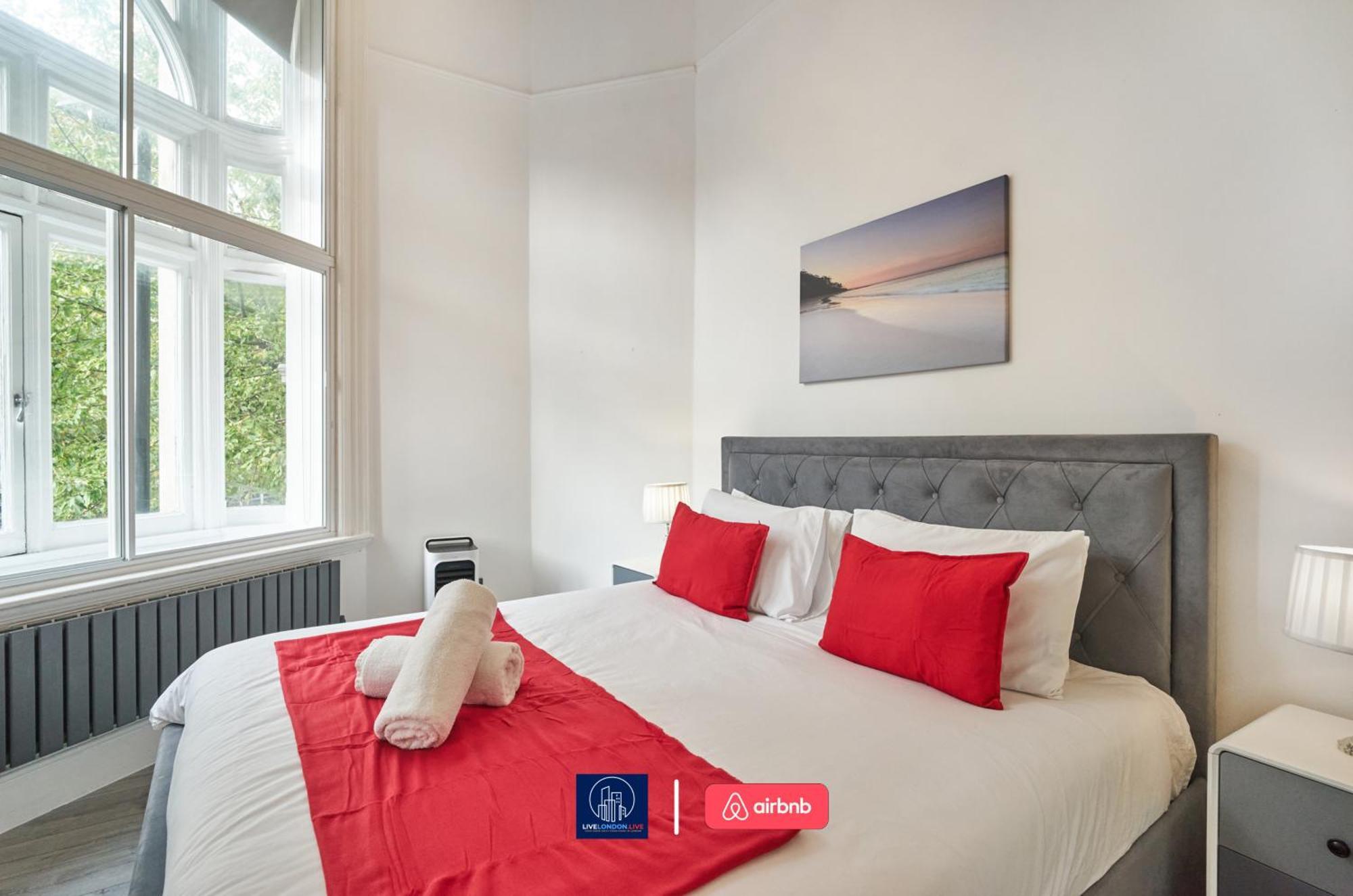 Last-Minute Specials L Sleeps Up To 4 Guests L One-Bedroom Apartment With King Bed And High Ceilings Near Camden By Live London Short Lets & Serviced Accommodation Zewnętrze zdjęcie
