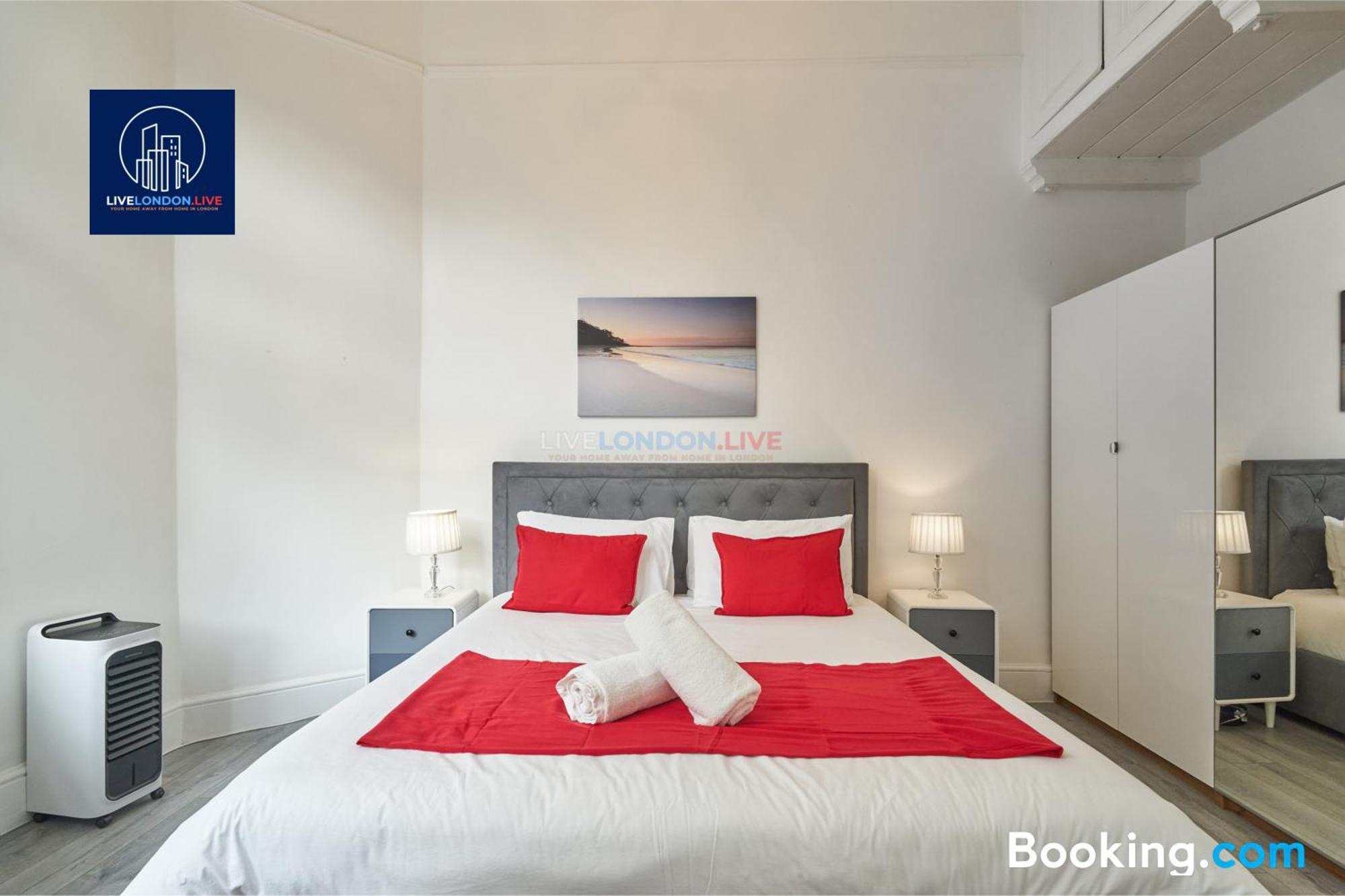 Last-Minute Specials L Sleeps Up To 4 Guests L One-Bedroom Apartment With King Bed And High Ceilings Near Camden By Live London Short Lets & Serviced Accommodation Zewnętrze zdjęcie