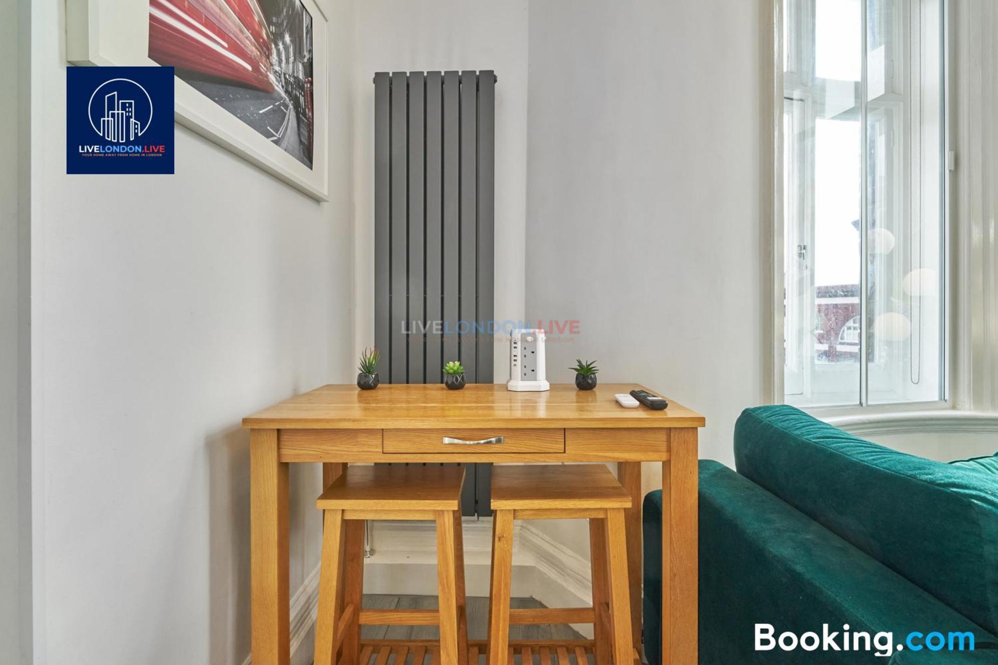 Last-Minute Specials L Sleeps Up To 4 Guests L One-Bedroom Apartment With King Bed And High Ceilings Near Camden By Live London Short Lets & Serviced Accommodation Zewnętrze zdjęcie